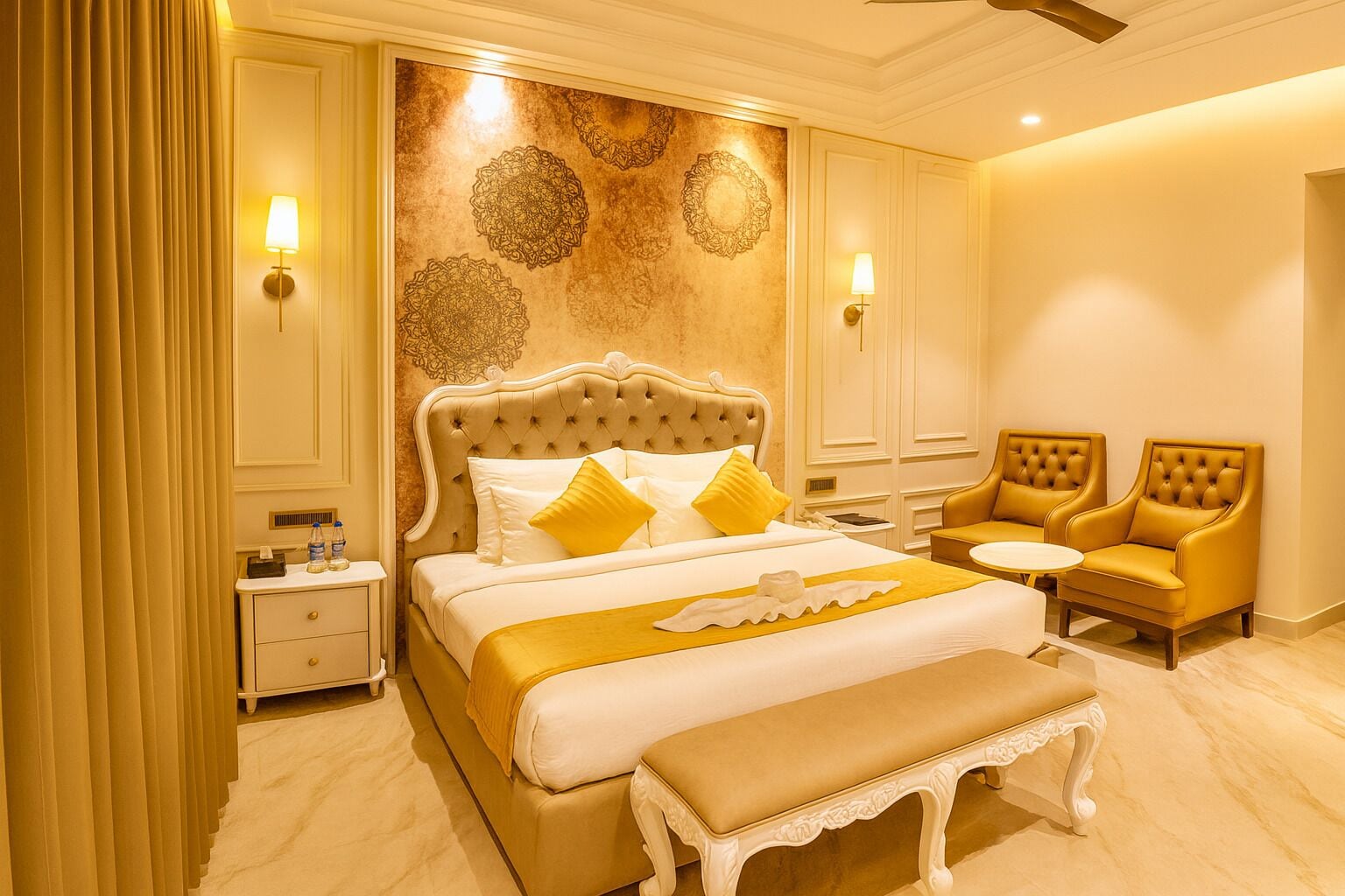 Royal Single Room | Desk, laptop workspace, free WiFi