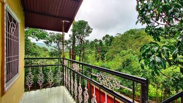 Deluxe Room, Balcony, Hill View | Balcony view