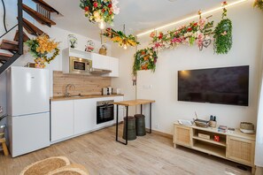 Refrigerador, microondas, horno y lavavajillas