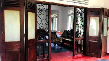 Comfort Villa, Garden View | Living area