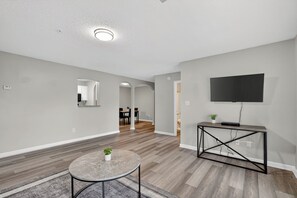 Interior - Comfy stay with patio and laundry near Atlanta (Stockbridge)