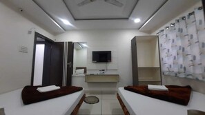 Ropa de cama de alta calidad y escritorio 