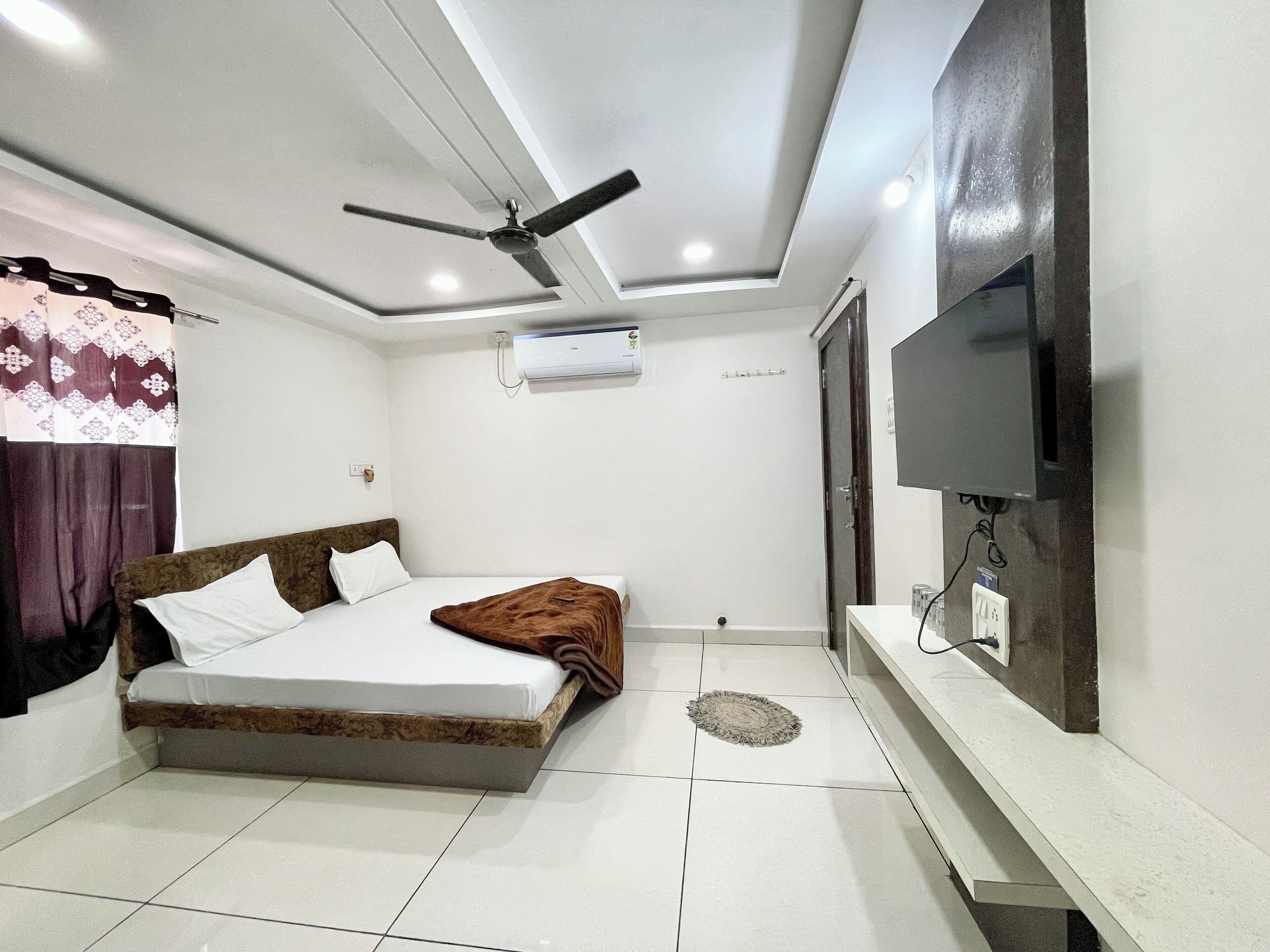 Deluxe Double Room | Premium bedding, desk, laptop workspace, soundproofing