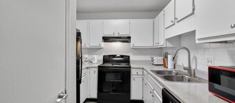Northtown Apartments 14D I Spacious 1 Bed 1 Bath