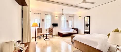 Deluxe Triple Room | Room amenity