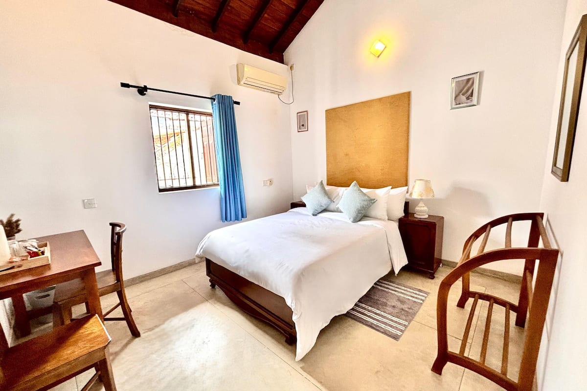 Economy Double Room, 1 Double Bed | Desk, laptop workspace, free WiFi