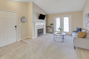 Televisión y oficina 