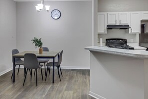 Dining - Cozy Retreat w/ Balcony & Modern Comforts (Birmingham)