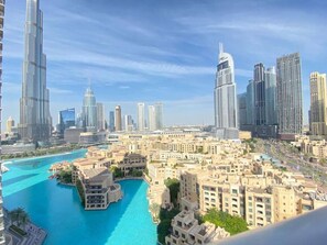Pool - Durrani Homes-The Residence 5BR Besides Dubai Mall (Dubai)