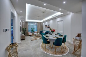 Interior - Durrani Homes - Arabian Luxury at Souk Al Bahar (Dubai)