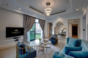 TV - Unique Garden Apt at Souk Al Bahar | Burj Khalifa (Dubai)