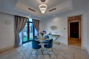 Interior - Unique Garden Apt at Souk Al Bahar | Burj Khalifa (Dubai)