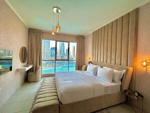 5 bedrooms, iron/ironing board, free WiFi, bed sheets - Durrani Homes - Supreme 5 BR Besides Dubai Mall (Dubai)