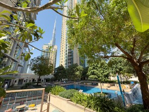 Pool - Durrani Homes - Grand 5 Bedrooms Beside Dubai Mall (Dubai)