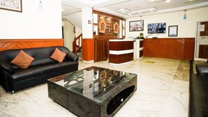 Reception - Hotel Golden Sunrise & Spa Pelling (Gyalshing)