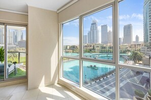 Interior - Durrani Home - The Luxe 3BR with Burj Khalifa and Fountain View (Dubai)
