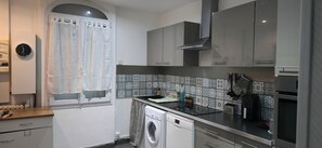 Microwave, oven, stovetop, dishwasher - Quiet 2-6 person house with garden in Le Havre, perfect for a stay in Normandy (Le Havre)