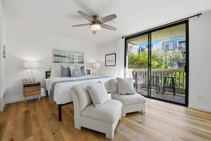 2 makuuhuonetta, silitysrauta/-lauta, vauvan matkasänky, ilmainen Wi-Fi