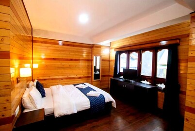 Hotel Lamtey Valley Lachen by Baizus