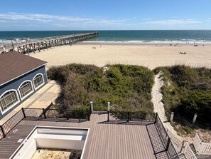 On the beach - Experience luxury at 'How Suite It Is'—14-bedroom oceanfront retreat in Oak Island! (Oak Island)