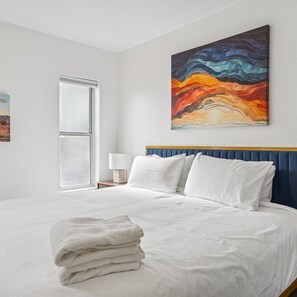 1 bedroom, desk, iron/ironing board, free WiFi - Studio Near ASU | Remodeled Bath & Kitchenette (Tempe)