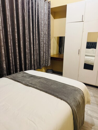 TAYLA SUITES on UMSASA
- 2 bedroom apartment with a stunning golf course view.
