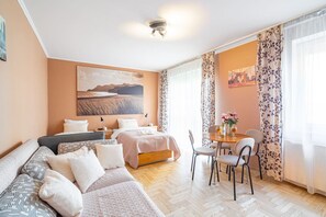 TV - Podgórze Duchackie Apt - Parking, Parks Nearby (Kraków)