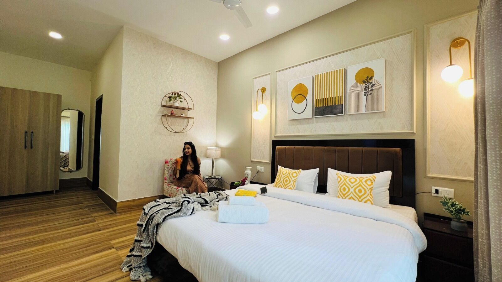 Skrivebord, arbejdsområde til bærbare computere, gratis Wi-Fi