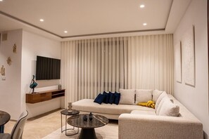 Smart TV, books - Luxury apartment just a few minutes from the main attractions of Grd Tunis (Tunis)