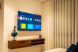 1 habitación, tabla de planchar con plancha, wifi gratis y ropa de cama 