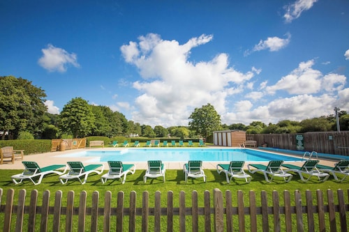 The Courtyard Apartments - Thyme