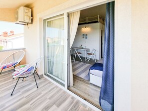 Interior - Apartmans Eleonora with a view of Cape Kamenjak (Banjole)