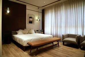 豪華客房, 花園景觀 | 書桌、筆電工作空間、熨斗/熨衣板、免費無線上網