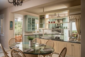 Dining - Villa Agrianna: A Private Nature Retreat & Garden (Hersonissos)