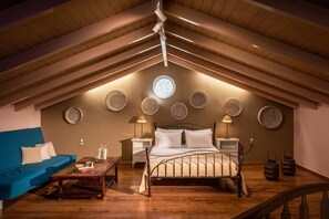 Interior - Villa Agrianna: A Private Nature Retreat & Garden (Hersonissos)