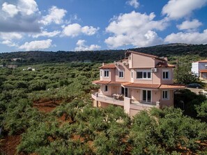 Exterior - Villa Agrianna: A Private Nature Retreat & Garden (Hersonissos)