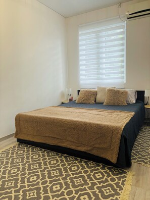 5 Schlafzimmer, Bügeleisen/Bügelbrett, WLAN, Bettwäsche