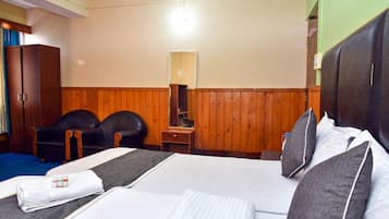 Schreibtisch, kostenloses WLAN