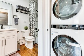 House (3 Bedrooms) | Interior - Fenced Backyard! West ATL Home Near Mercedes-benz (Atlanta)