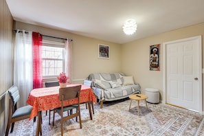 House (1 Bedroom) | Interior
