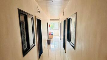 Double Room, Balcony | Living area