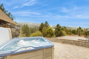 House (2 Bedrooms) | Interior - Mountain & Lake View Dog-friendly Retreat (Big Bear Lake)