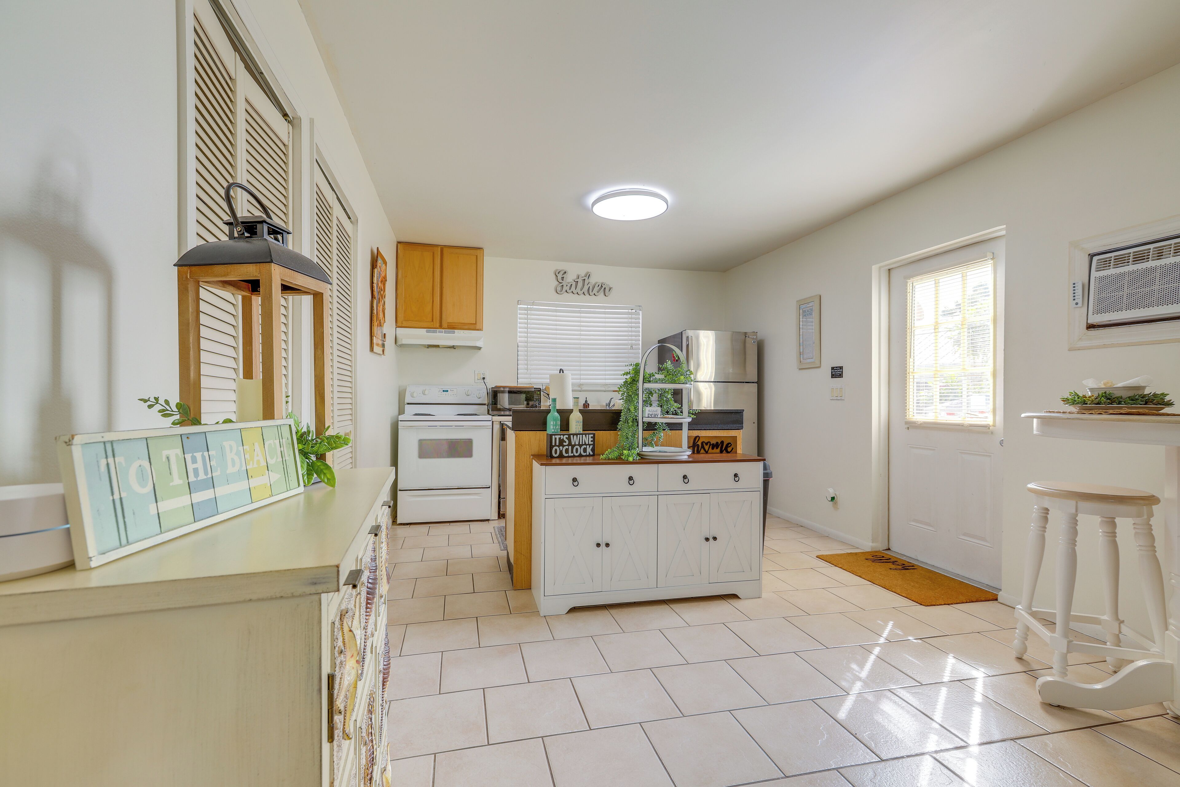 Apartment (1 Bedroom) | Interior