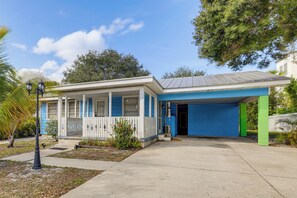Interior - Walk to Shops & Dining: Downtown Stuart Home! (Stuart)