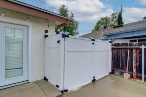 Interior - 5 Mi to Dtwn Riverside & Hospital! Remote-work Hub (Riverside)