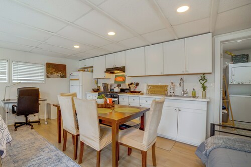 5 Mi to Dtwn Riverside & Hospital! Remote-work Hub