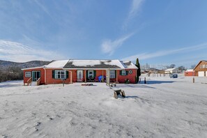House (4 Bedrooms) | Interior - Waterfront Lake George Retreat w/ Shared Dock (Ticonderoga)