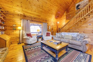 House (2 Bedrooms) | Interior - Creek On-site! Cabin 7 Mi to Cataloochee Ski Area (Maggie Valley)