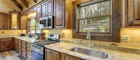 House (3 Bedrooms) | Interior