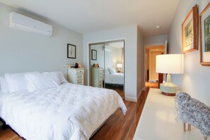 Apartment (2 Bedrooms) | Interior - Stunning Views & Beach Access: Plattsburgh Getaway (Plattsburgh)